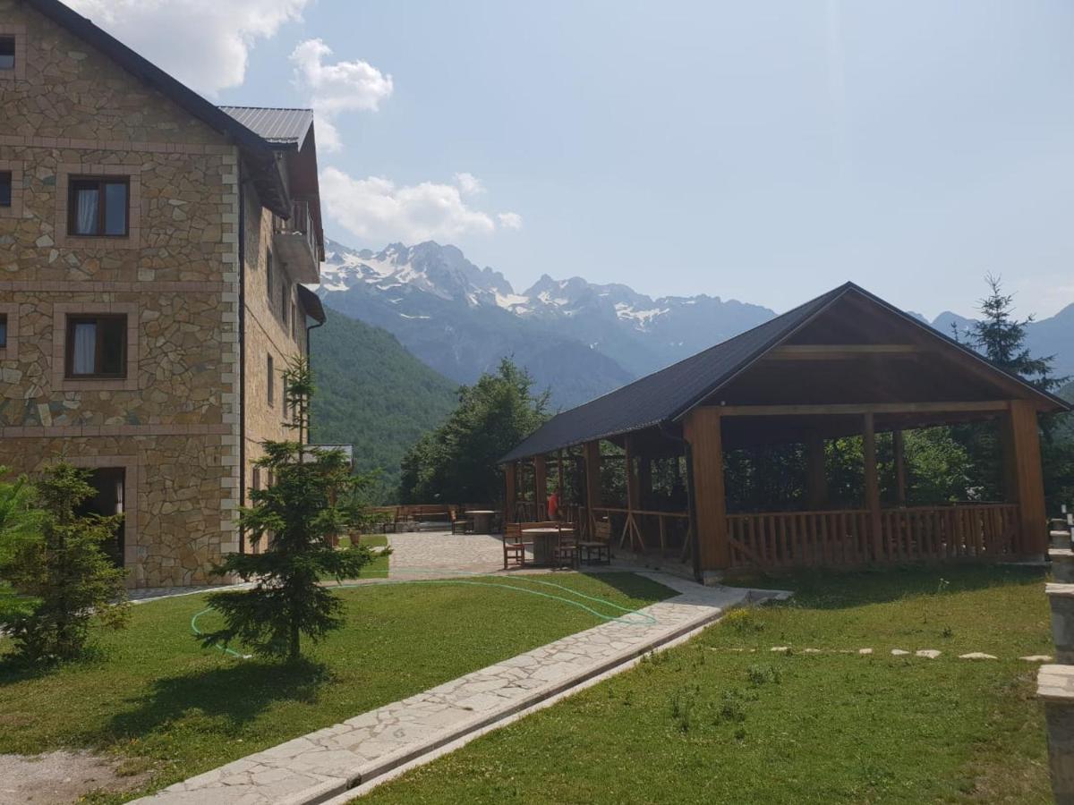 Hotel Margjeka ヴァルボナ エクステリア 写真