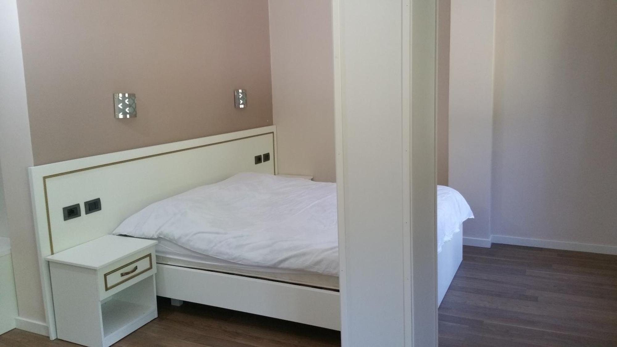 Hotel Margjeka ヴァルボナ 部屋 写真